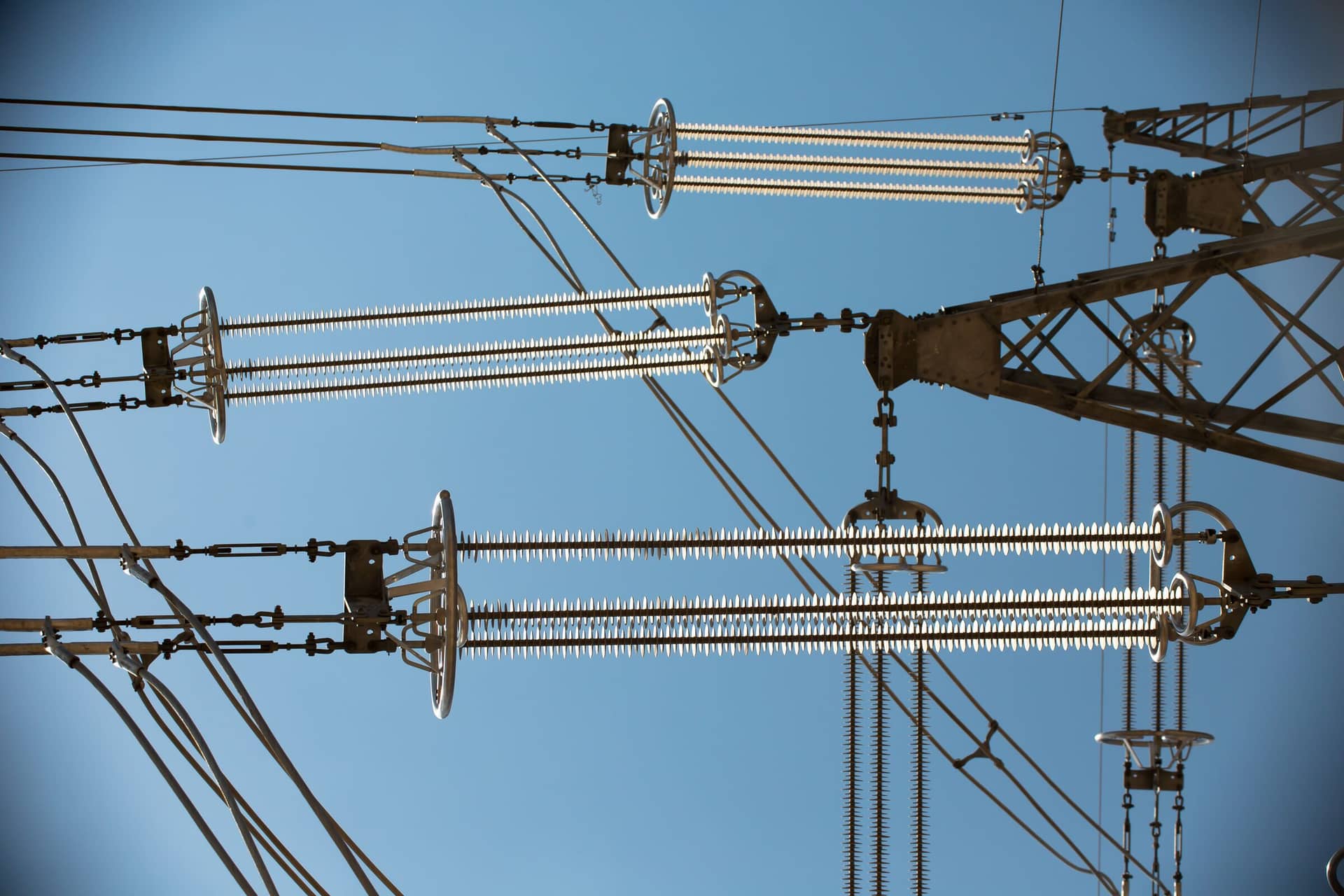 Hybrid insulator